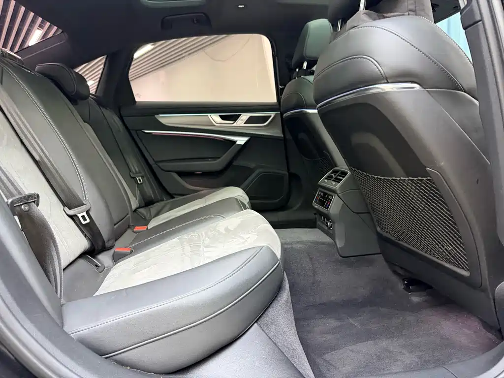 Audi A6L — миниатюра 23
