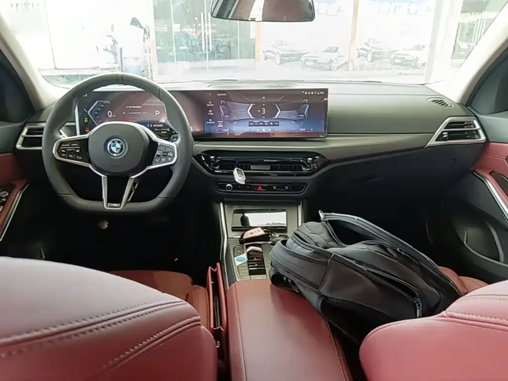 BMW i3 — миниатюра 10