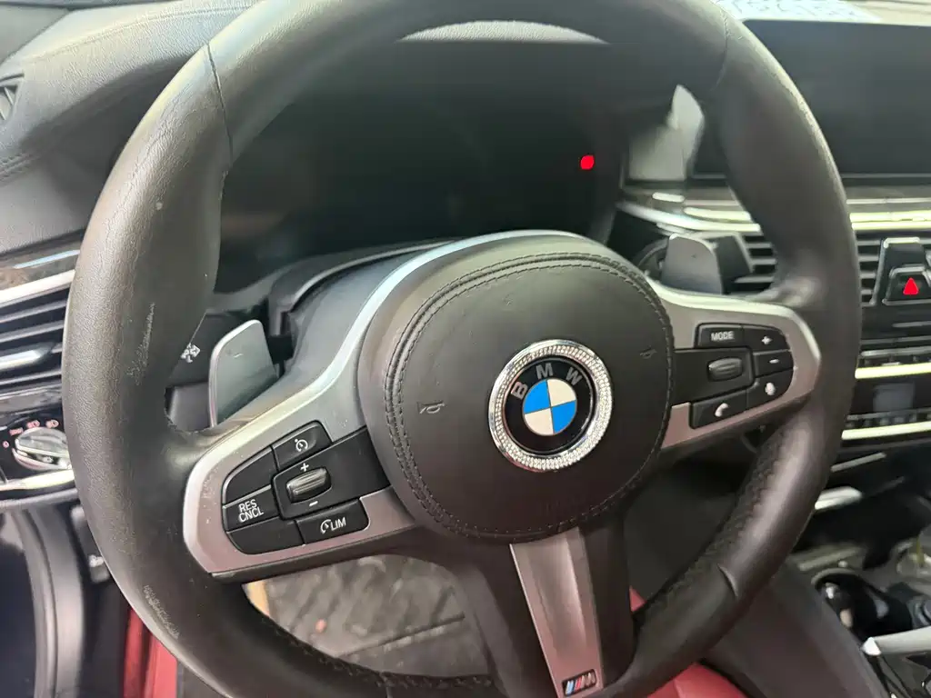 BMW 5 Series — миниатюра 6