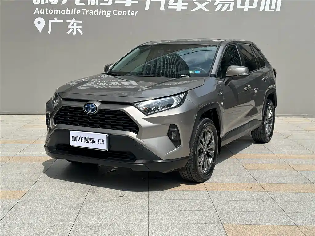 Toyota RAV4 — миниатюра 15