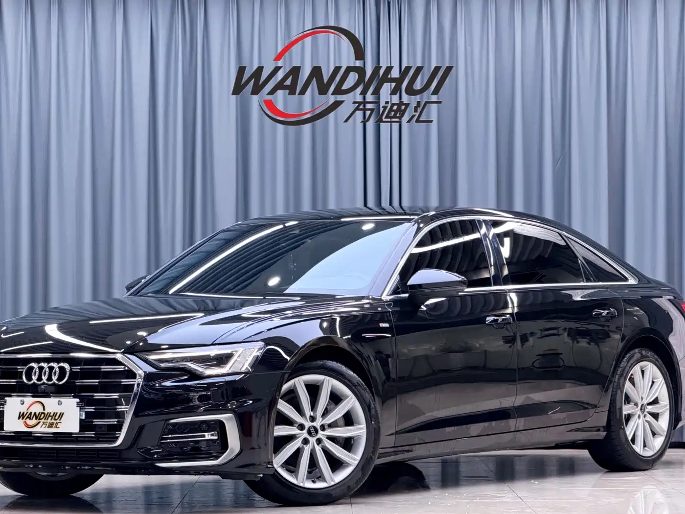 奥迪A6L 2024款 45 TFSI 臻选动感型 2025