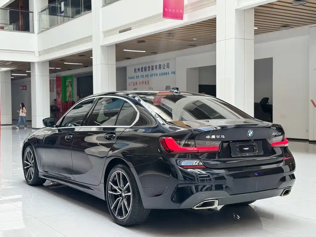BMW 3 Series — миниатюра 7