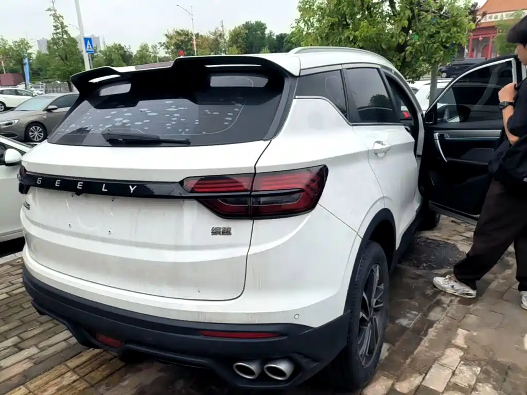 Geely Binyue — миниатюра 7