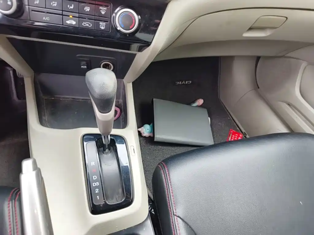 Honda Civic — миниатюра 14