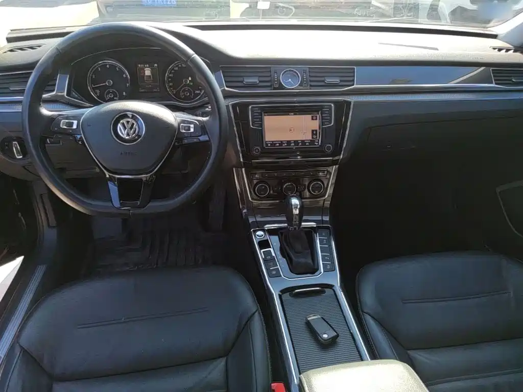 Volkswagen Passat — миниатюра 10