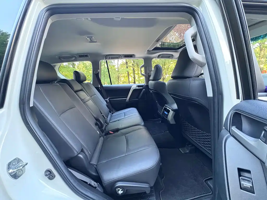 Toyota Prado — миниатюра 13