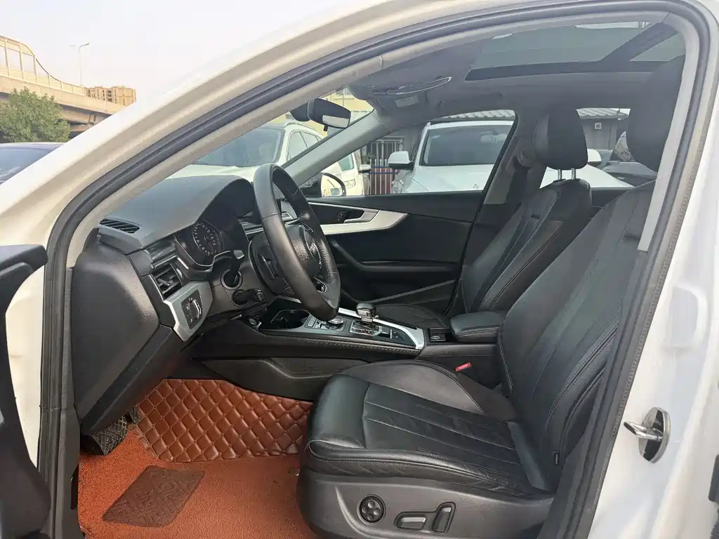 Audi A4L 2018 30 45 TFSI quattro Sport