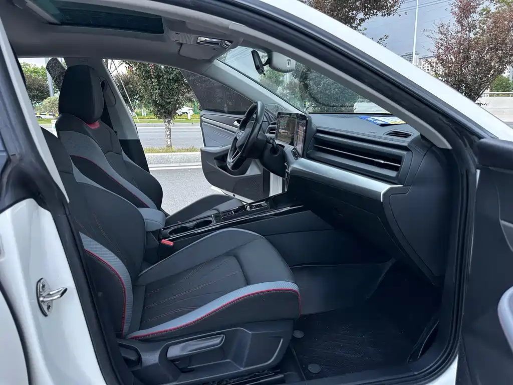 Volkswagen Lamando — миниатюра 10
