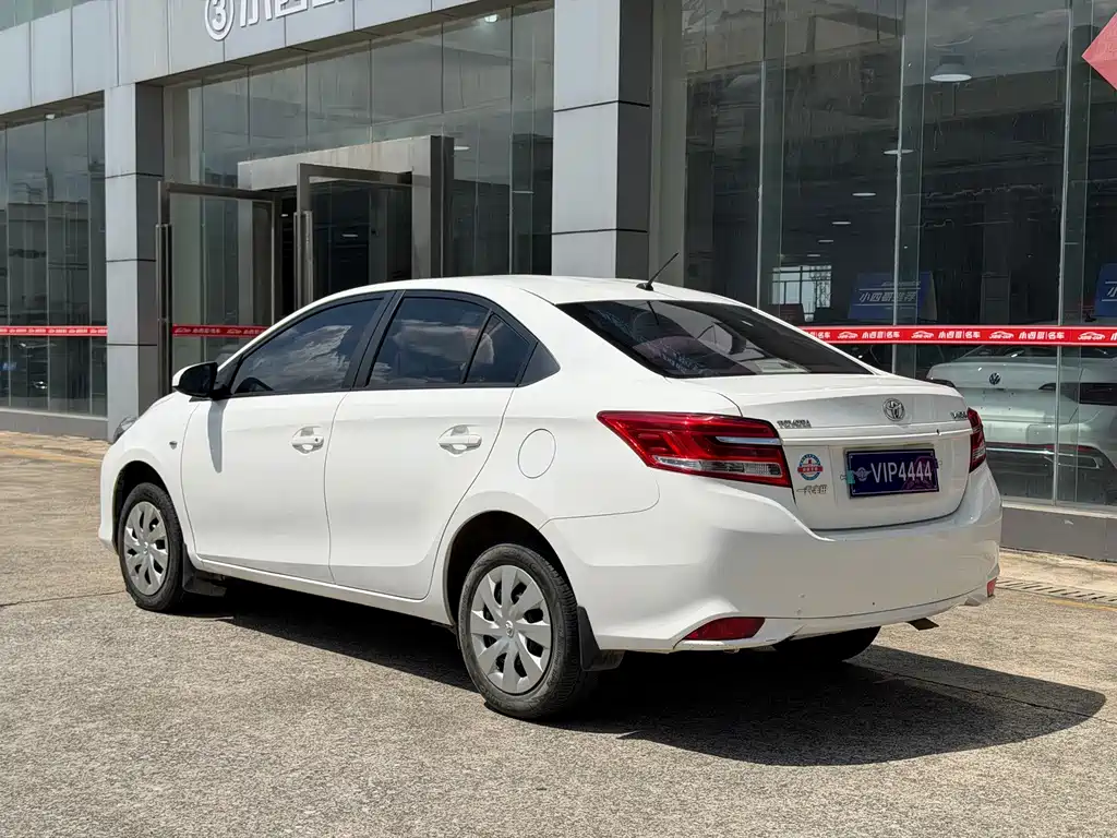 Toyota Vios — миниатюра 8
