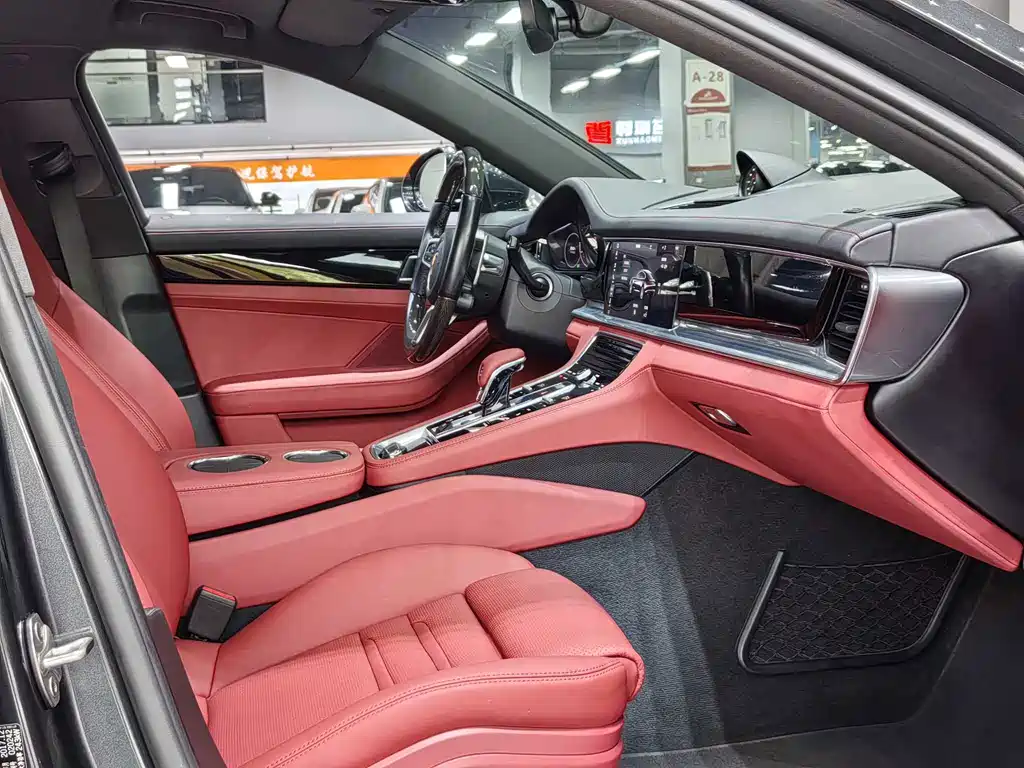 Porsche Panamera — миниатюра 10