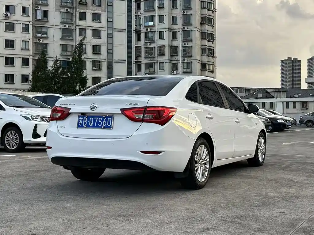 Buick Excelle — миниатюра 8