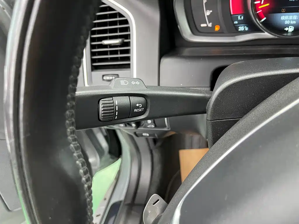 Volvo XC60 (Import) — миниатюра 14