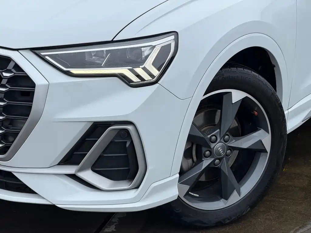 Audi Q3 2019 40 TFSI Fashion
