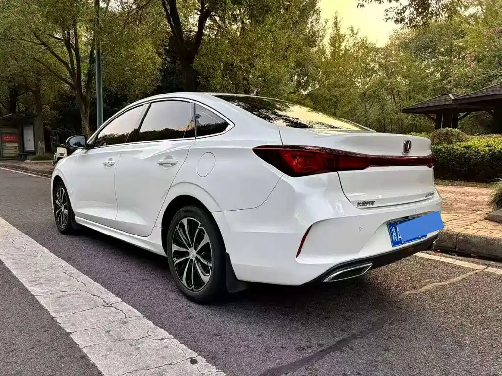 Changan Eado — миниатюра 7