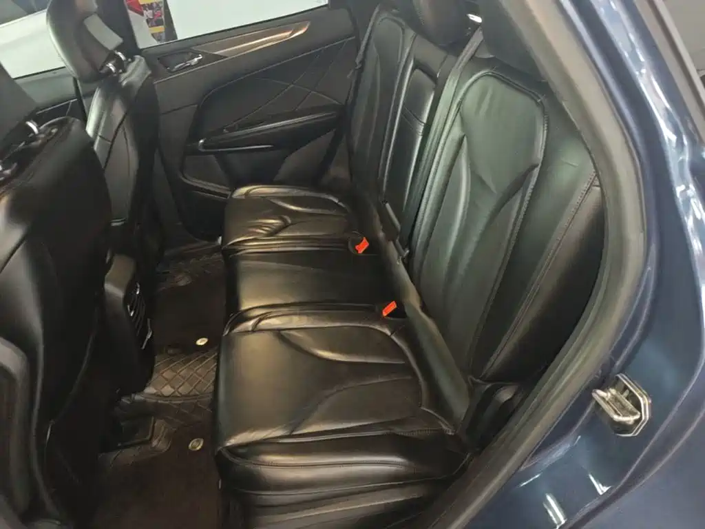 Lincoln MKC — миниатюра 17