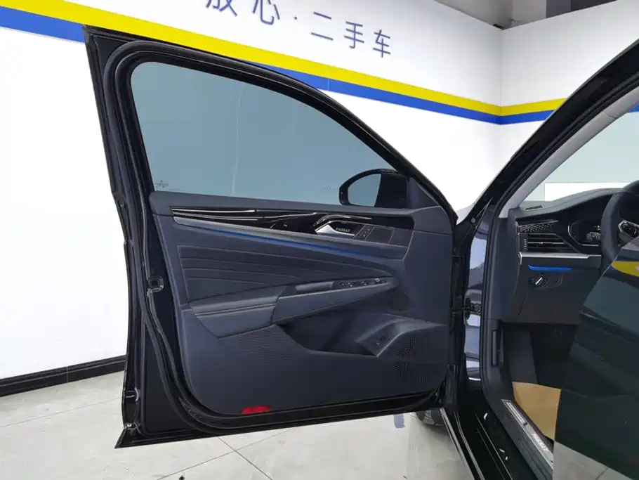 Volkswagen Passat — миниатюра 7