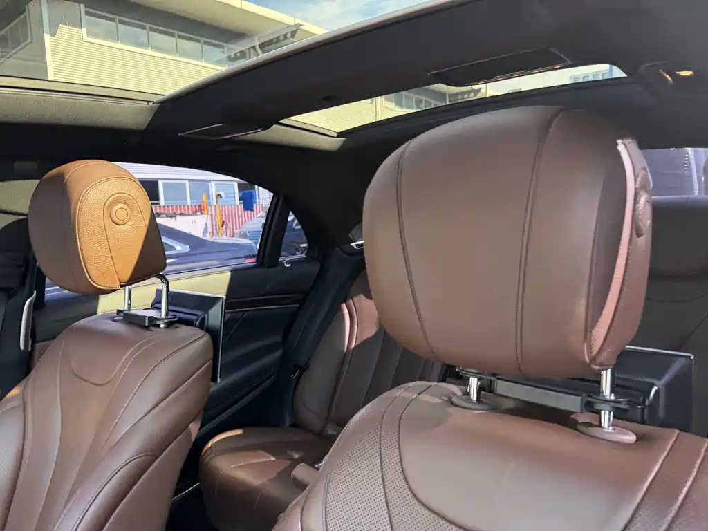 Mercedes-Benz S-Class — миниатюра 7