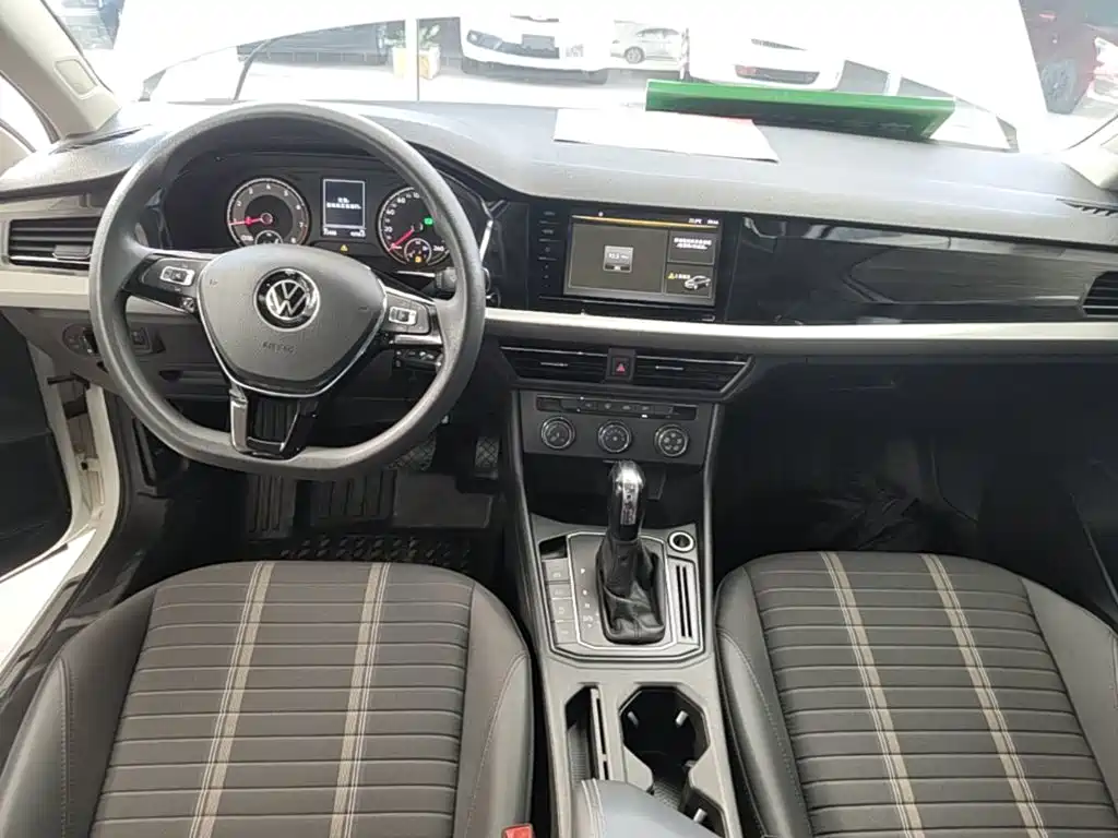 Volkswagen Lavida — миниатюра 10