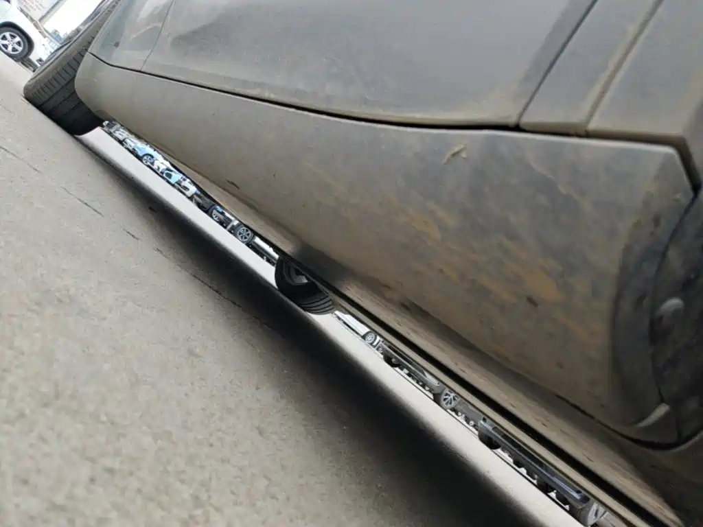 Tesla Model Y — миниатюра 21
