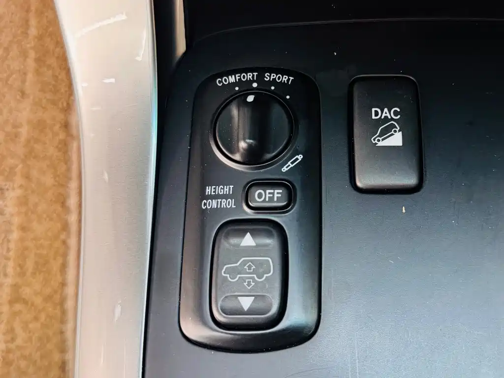 Toyota Prado — миниатюра 10