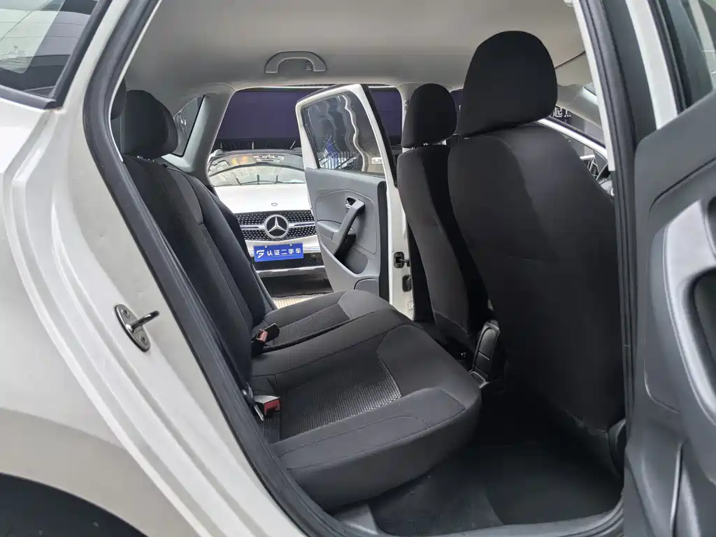 Volkswagen Polo — миниатюра 11