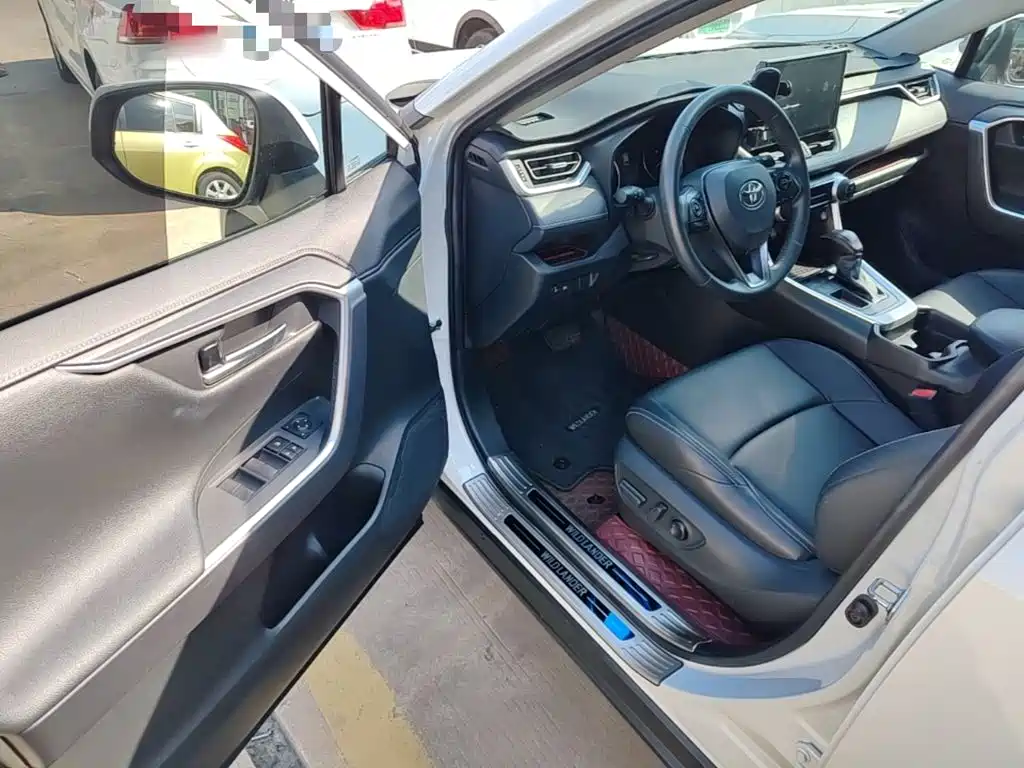 Toyota Wildlander — миниатюра 16