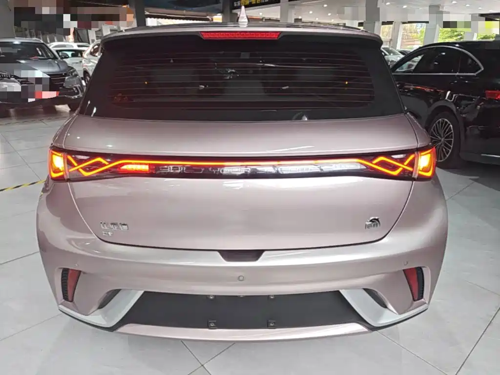BYD Dolphin — миниатюра 6