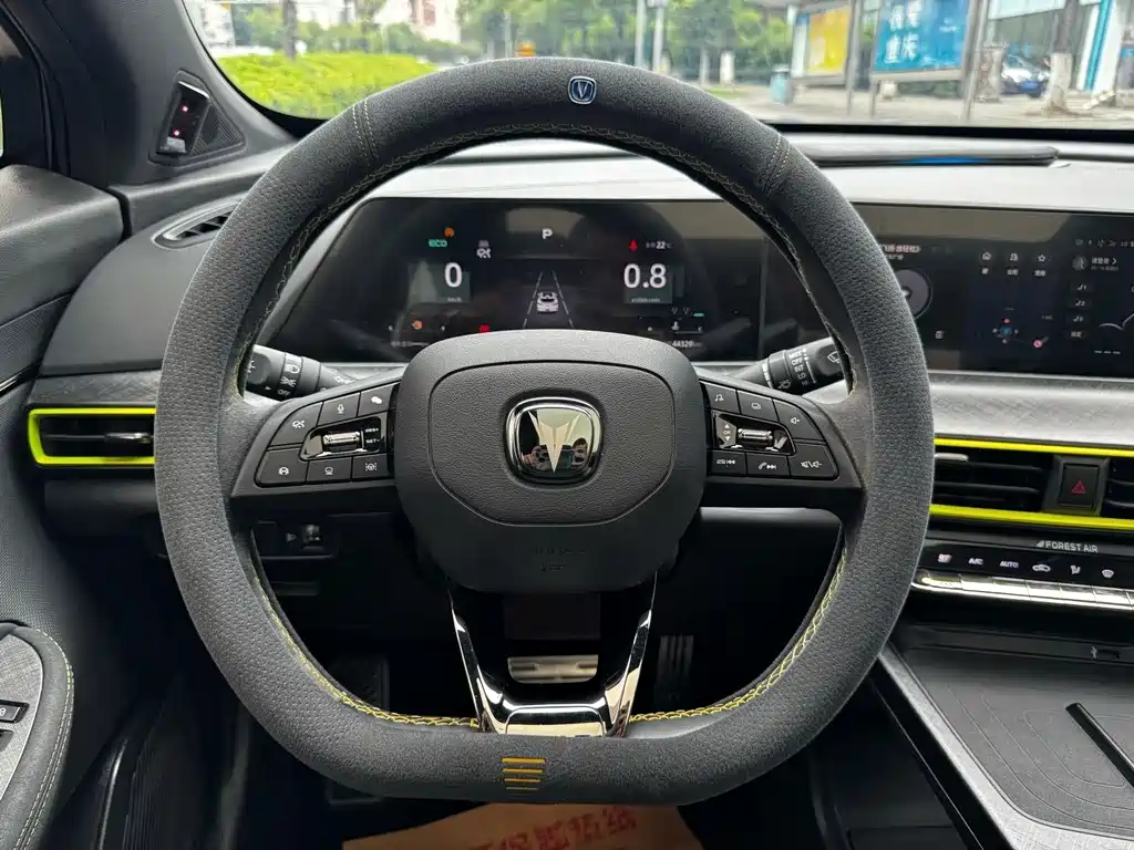 Changan UNI-T — миниатюра 18