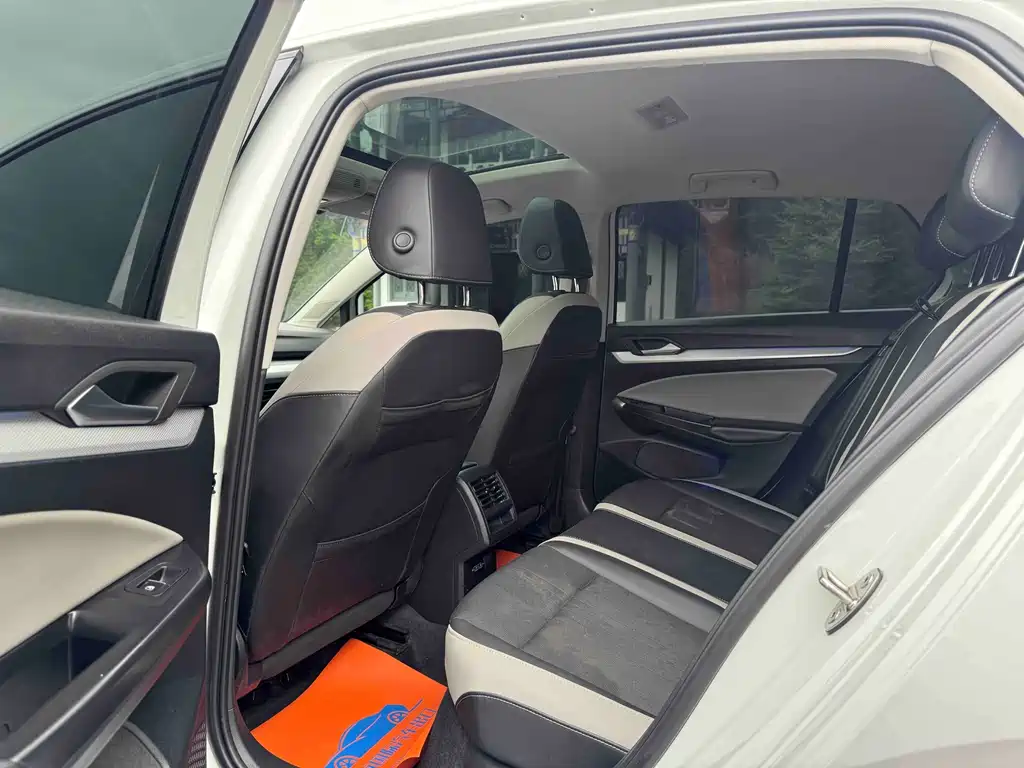 Volkswagen Golf 2021 280TSI DSG Pro