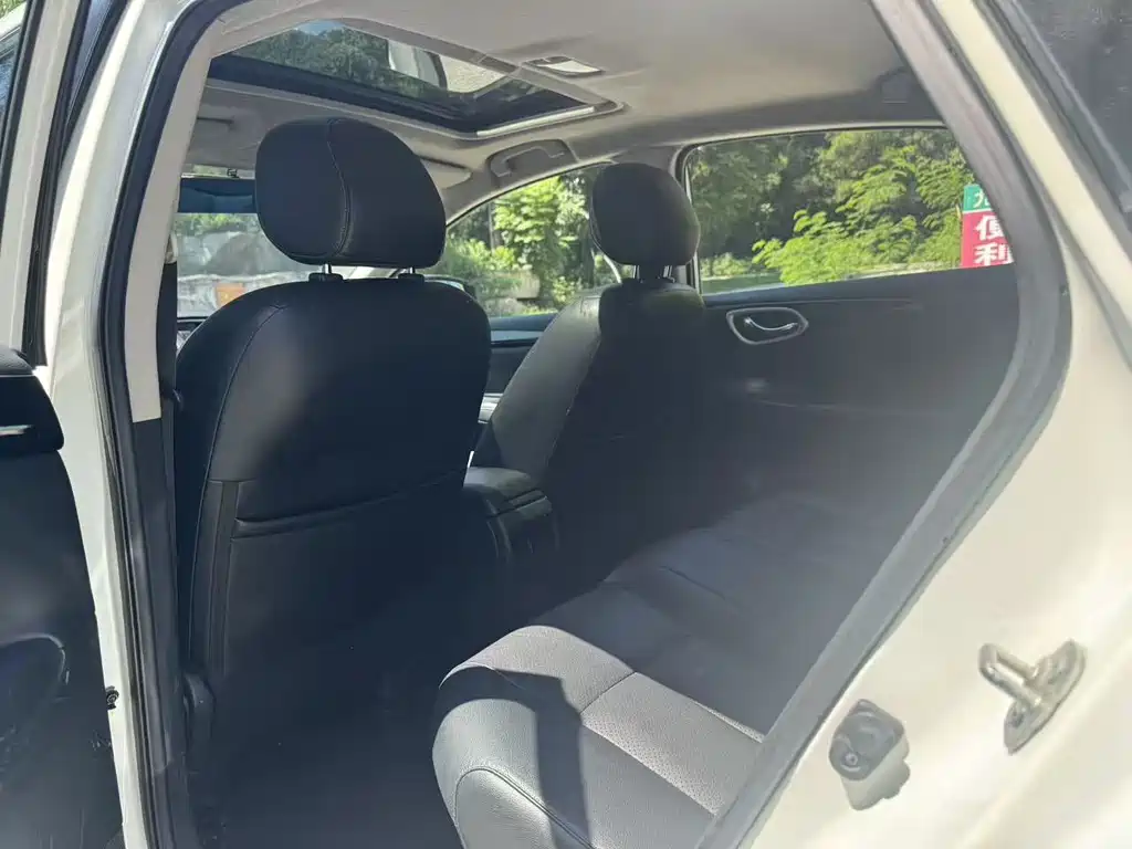 Nissan Sylphy — миниатюра 6