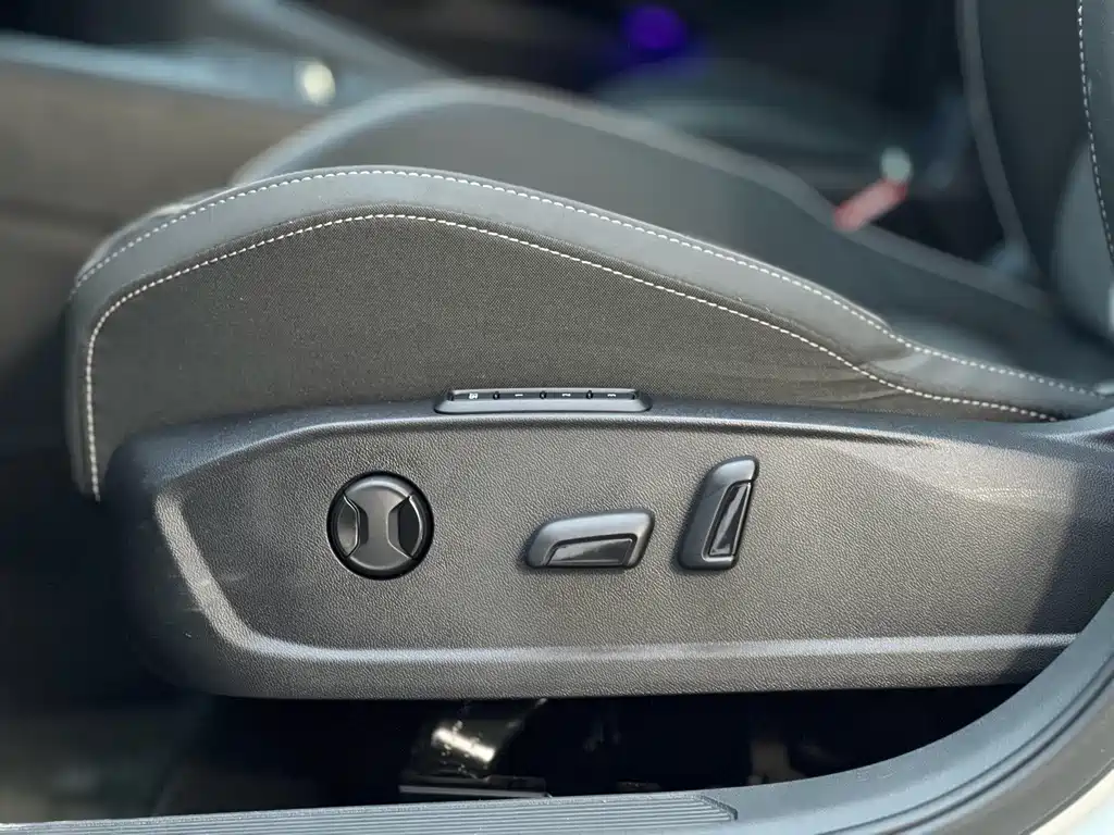 Volkswagen Golf — миниатюра 15