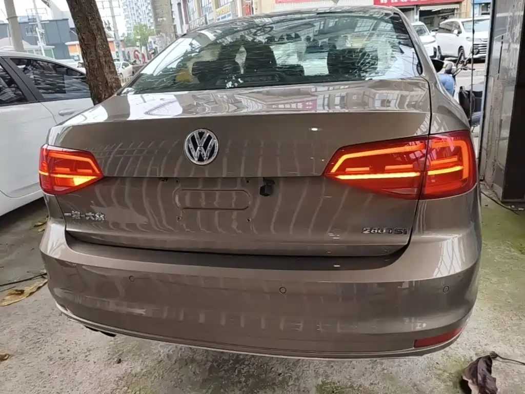 Volkswagen Sagitar — миниатюра 6