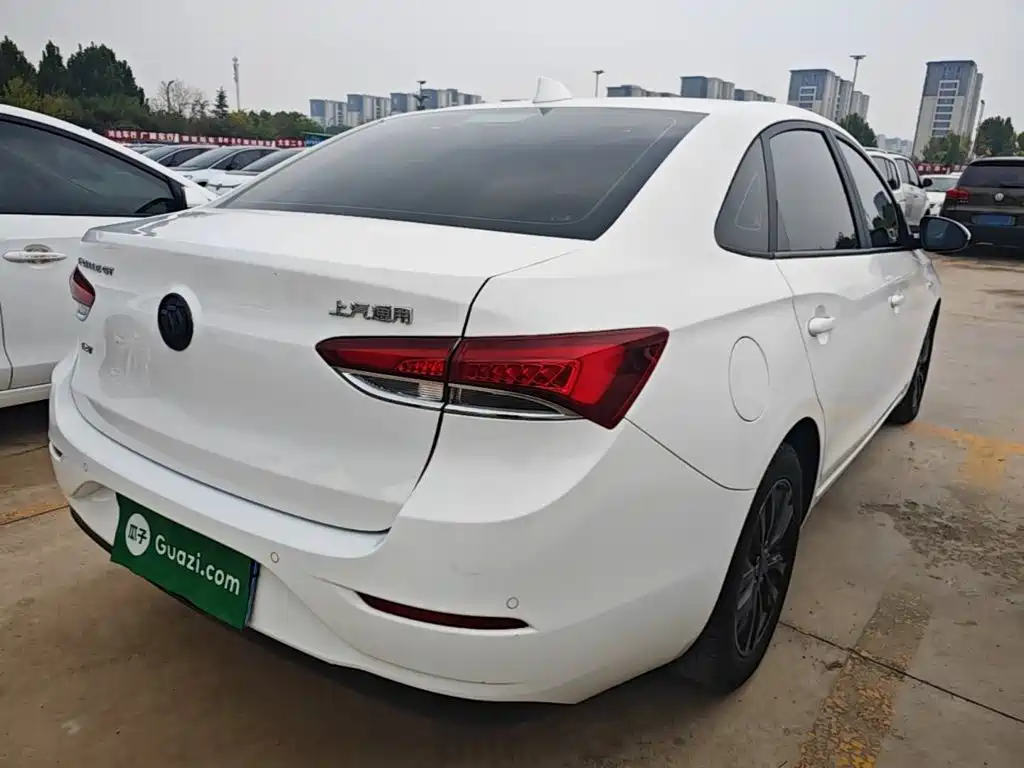 Buick Excelle — миниатюра 7