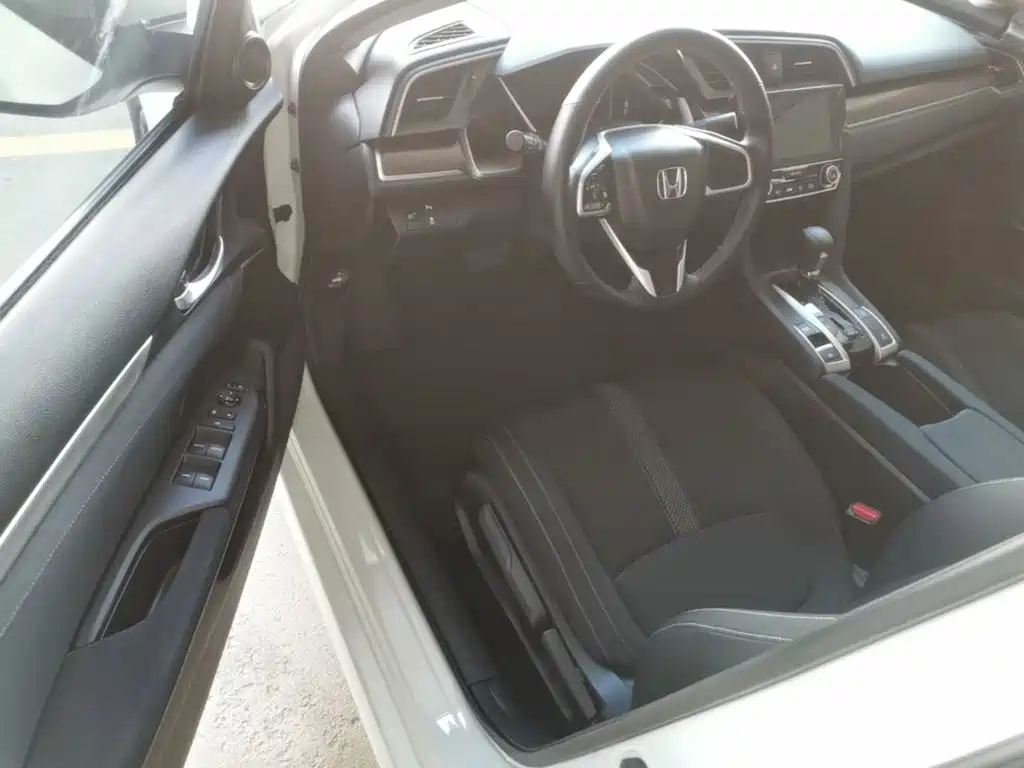Honda Civic — миниатюра 16