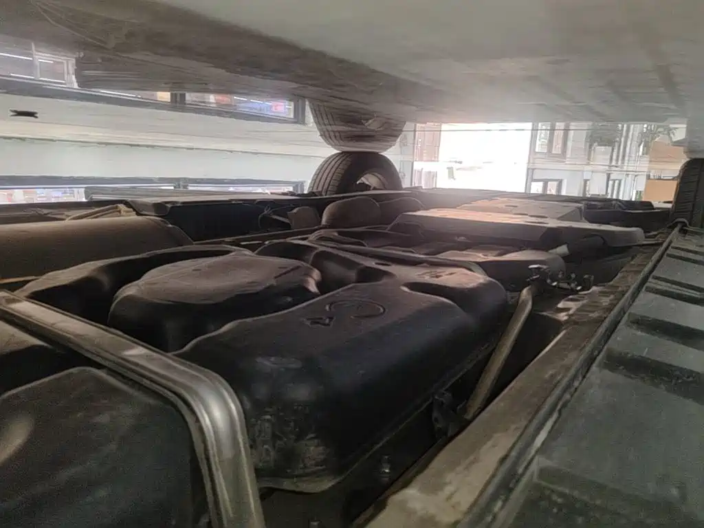 Toyota Alphard — миниатюра 22