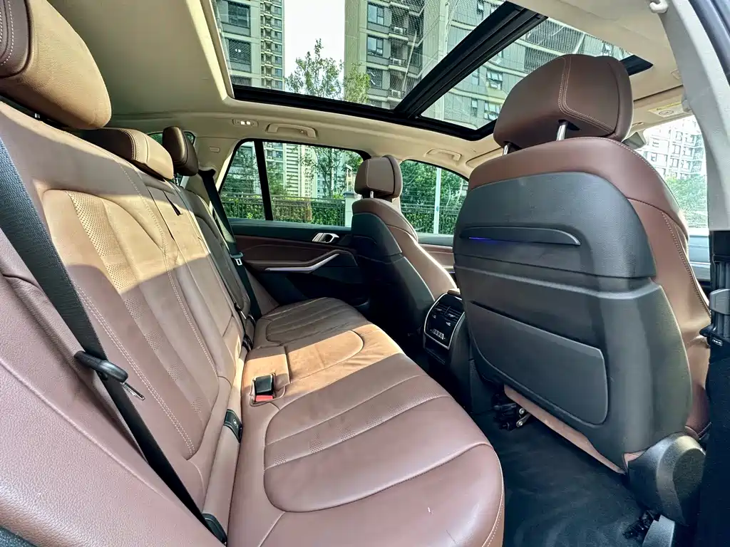 BMW X5 (Import) — миниатюра 11