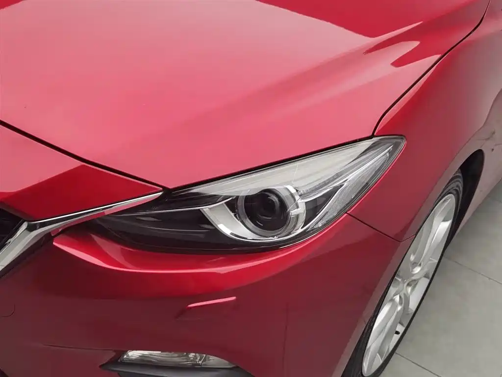 Mazda Mazda3 3 2014 2.0L AT Flagship