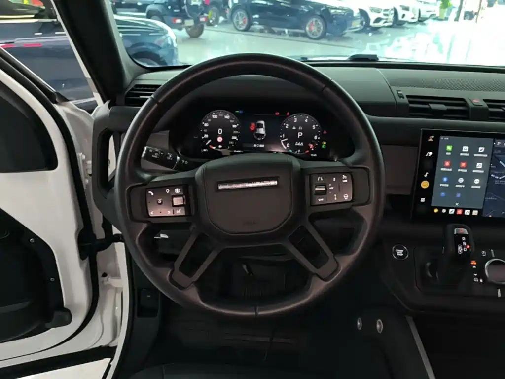 Land Rover Defender — миниатюра 11