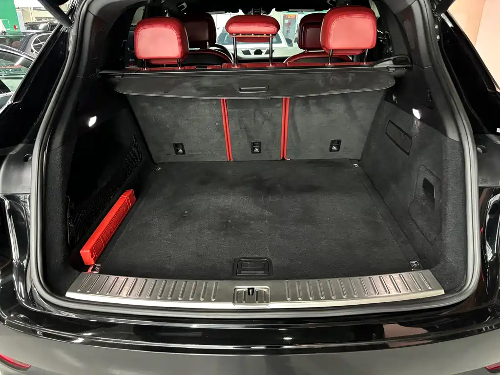 Porsche Cayenne — миниатюра 11