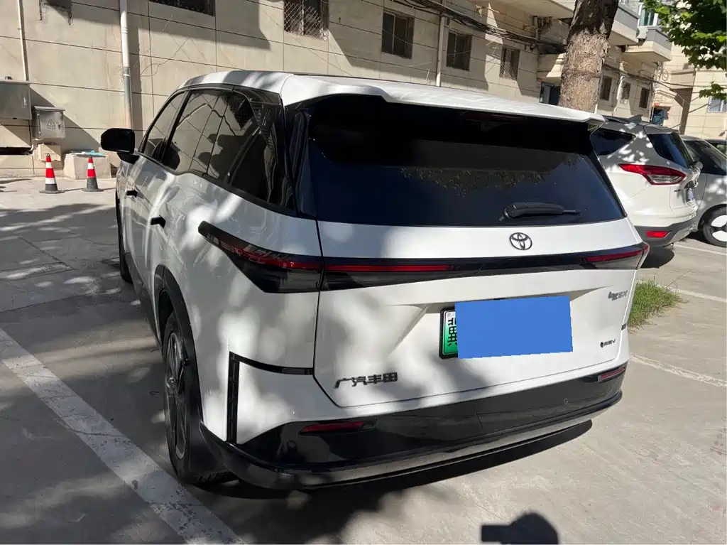 Toyota bZ3X — миниатюра 3