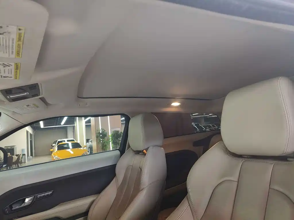 Land Rover Evoque (Import) — миниатюра 14