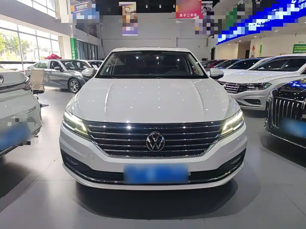 Volkswagen Lavida — миниатюра 3
