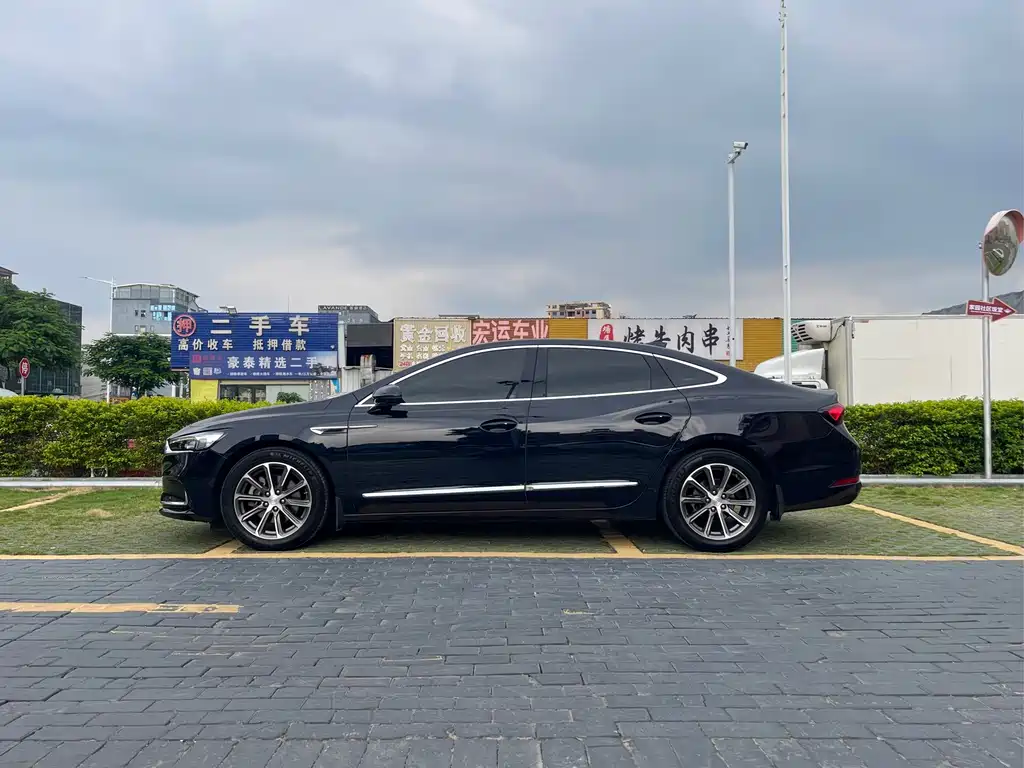 Buick LaCrosse — миниатюра 7