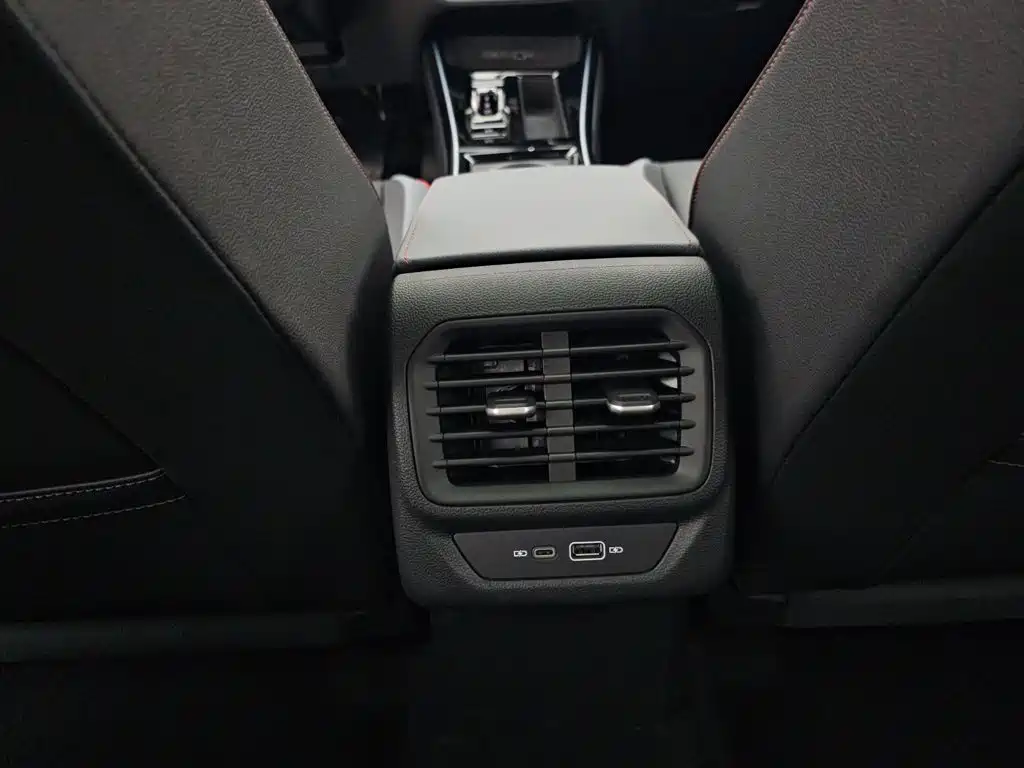 Volkswagen Lamando — миниатюра 12