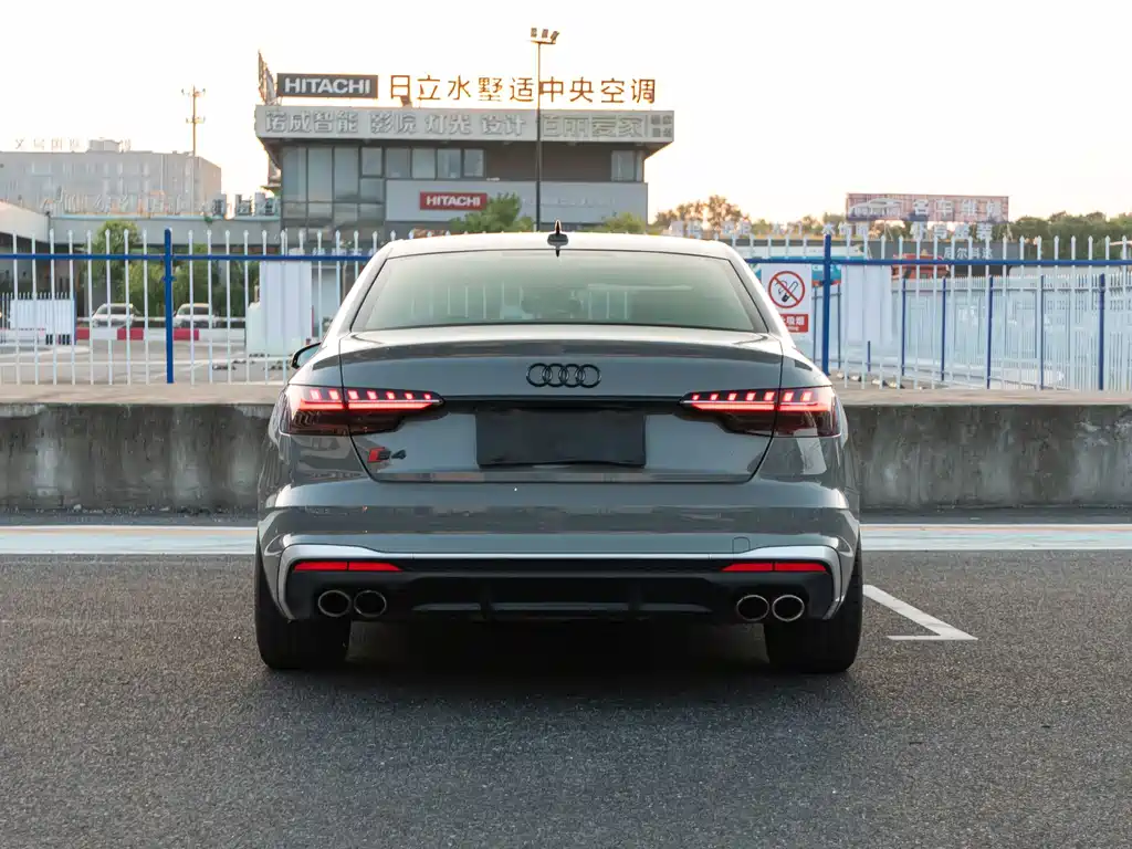 Audi S4 — миниатюра 4