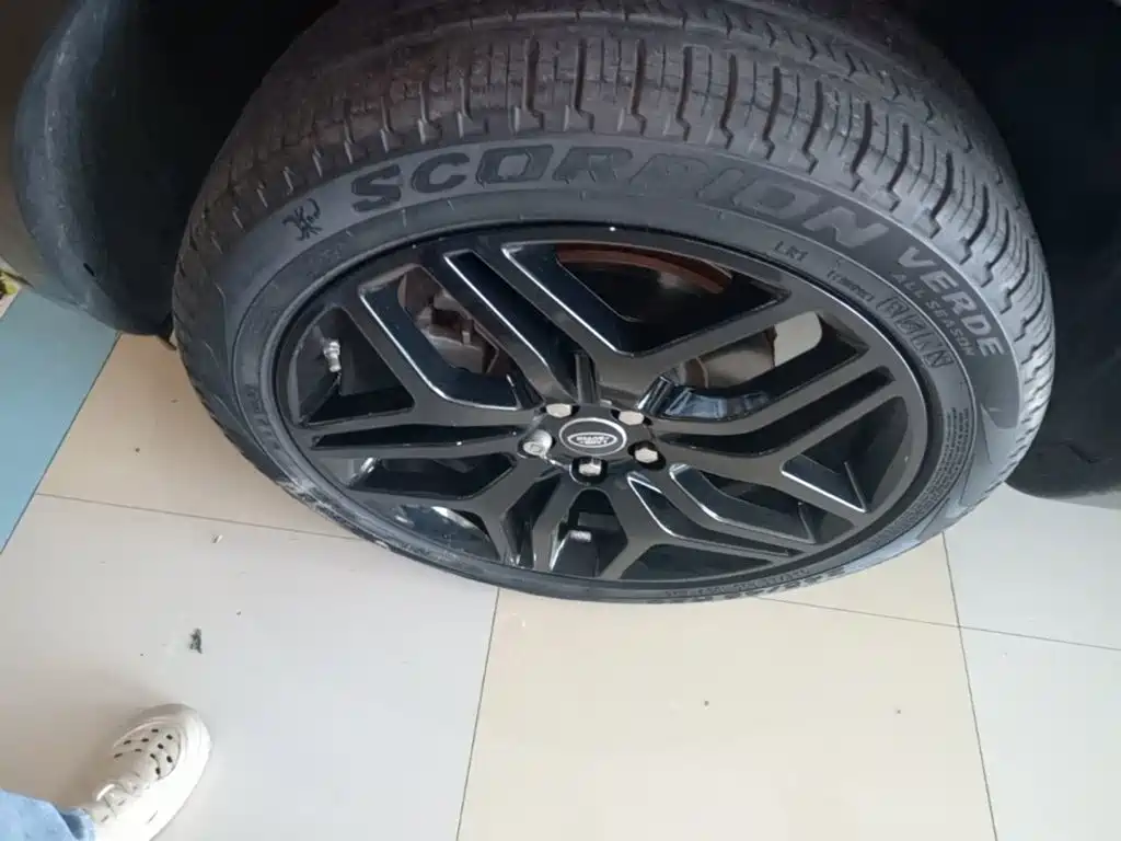 Land Rover Discovery Sport — миниатюра 23