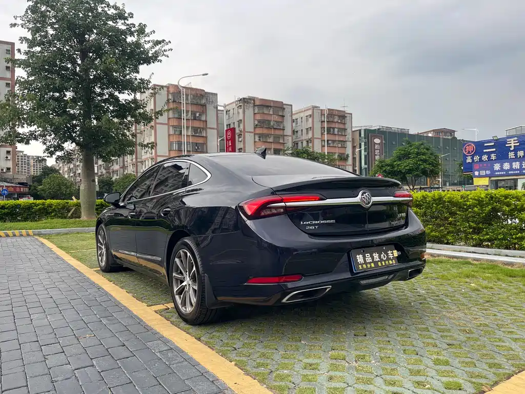 Buick LaCrosse — миниатюра 4