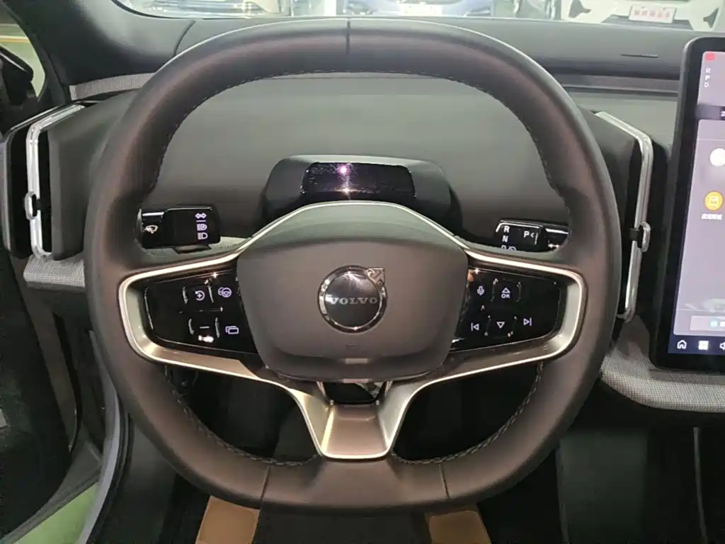 Volvo EX30 — миниатюра 11
