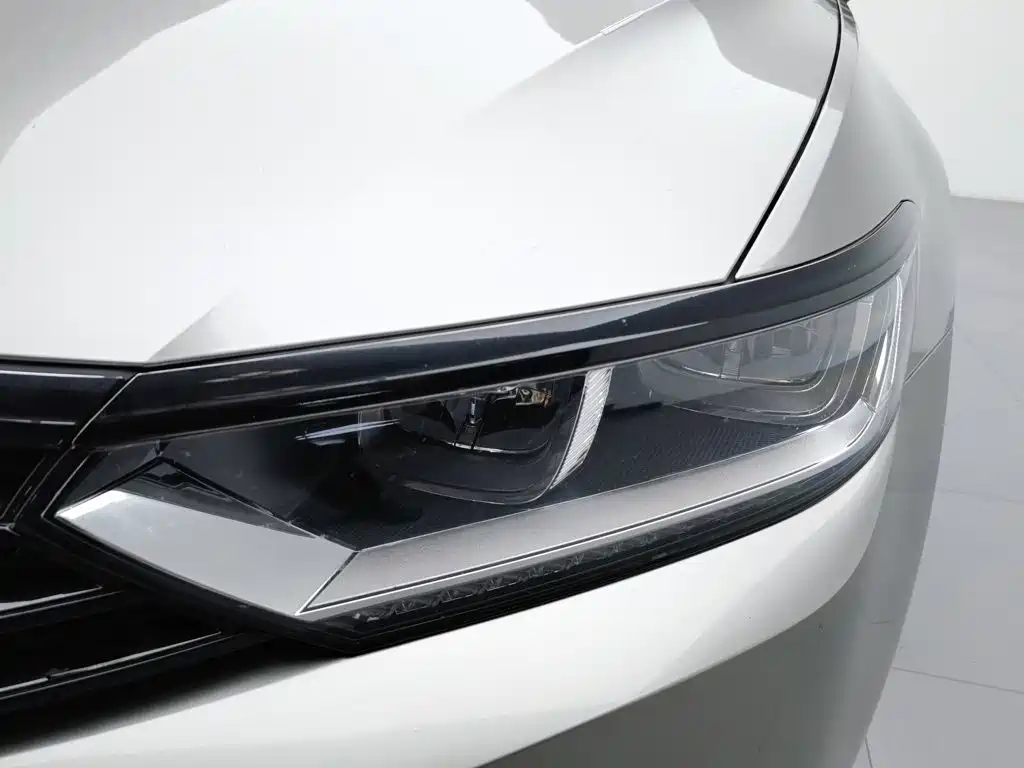 Volkswagen Magotan — миниатюра 7