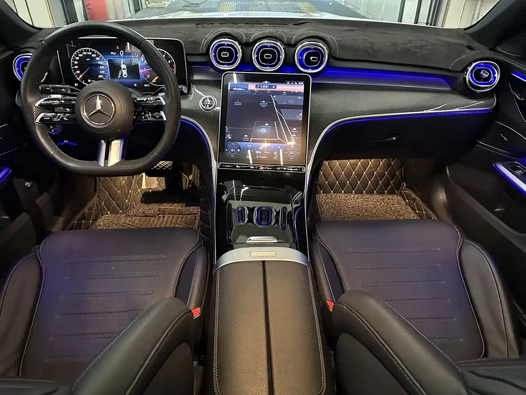 Mercedes-Benz C-Class — миниатюра 6